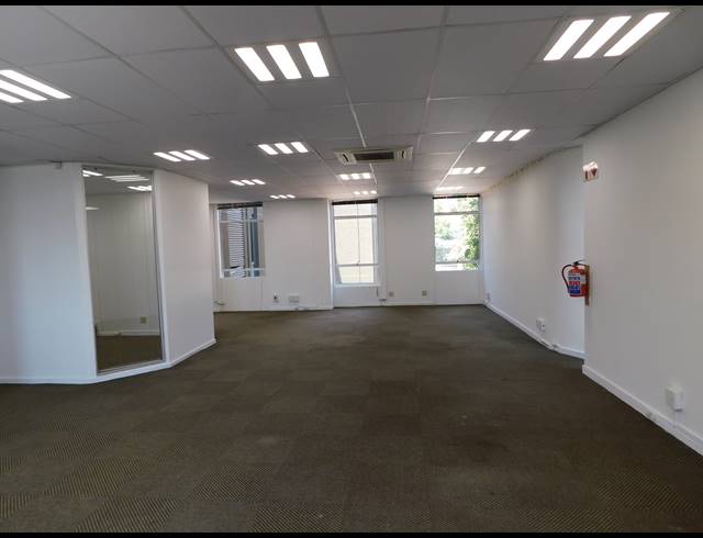 184M² OFFICE TO LET IN ROSEBANK